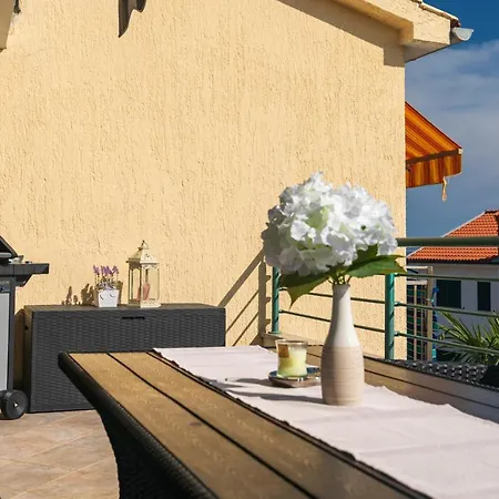 Apartment Amarela With Seaview Krk Town Exterior photo